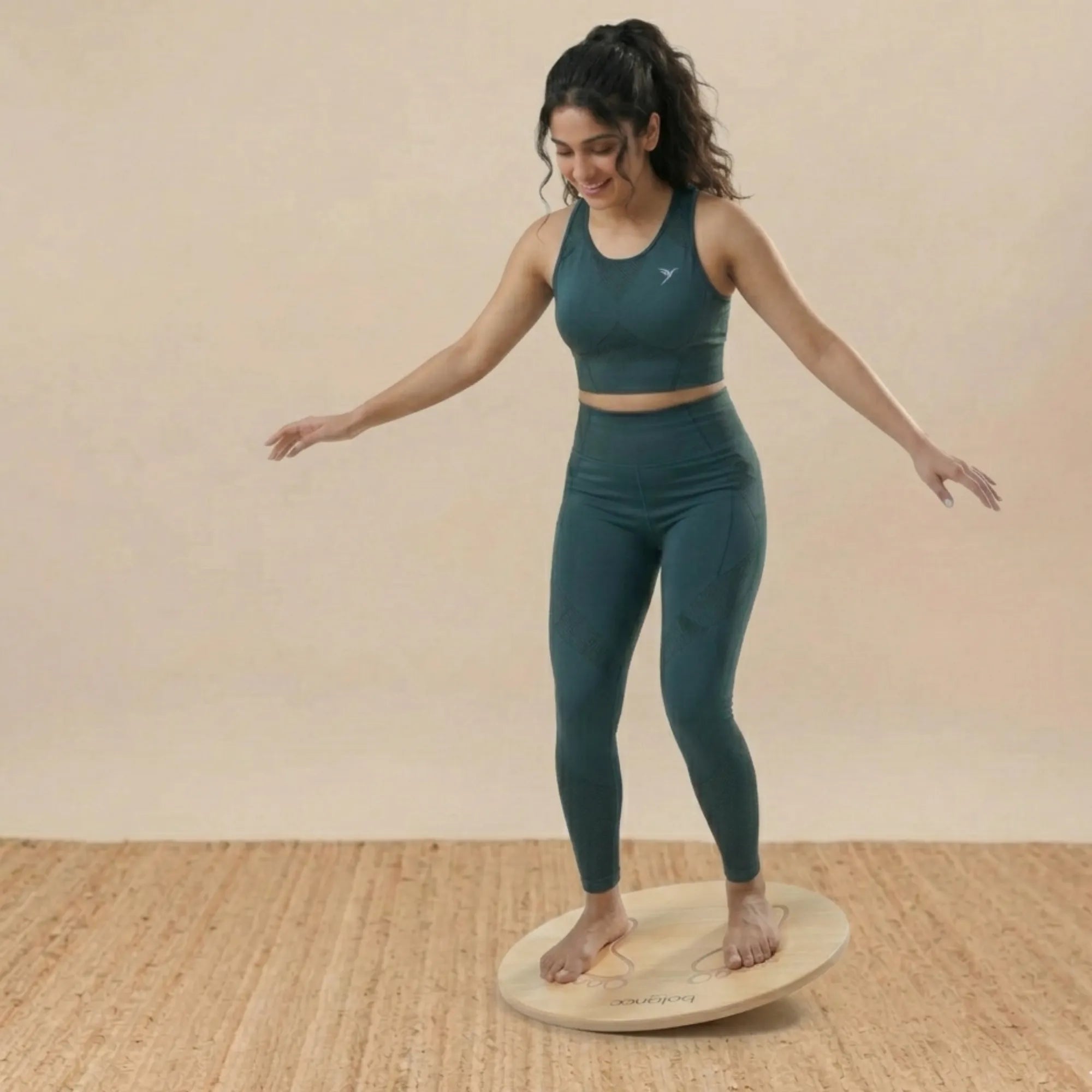 Balance Board FLOW FREE BEGIN-A for kids active play