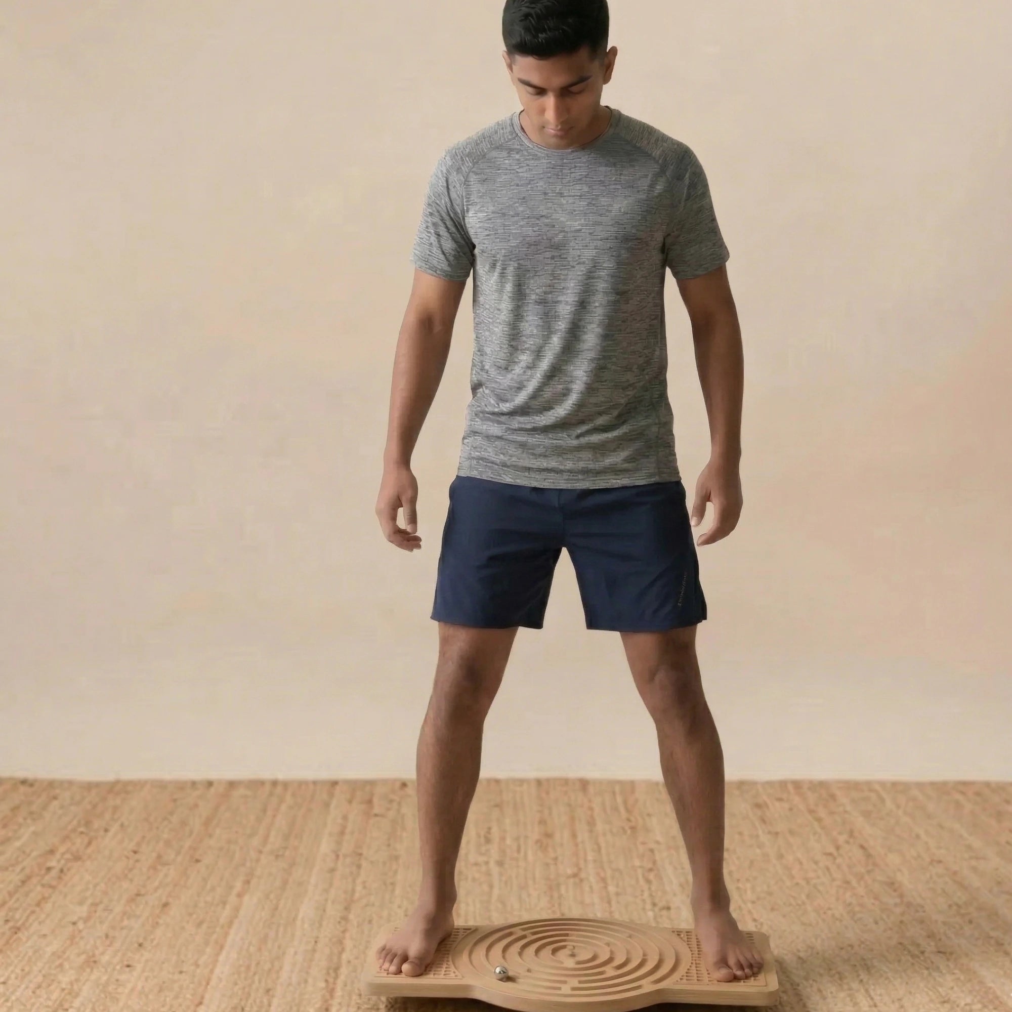 Side view of the advanced curve on the MASTER balance board